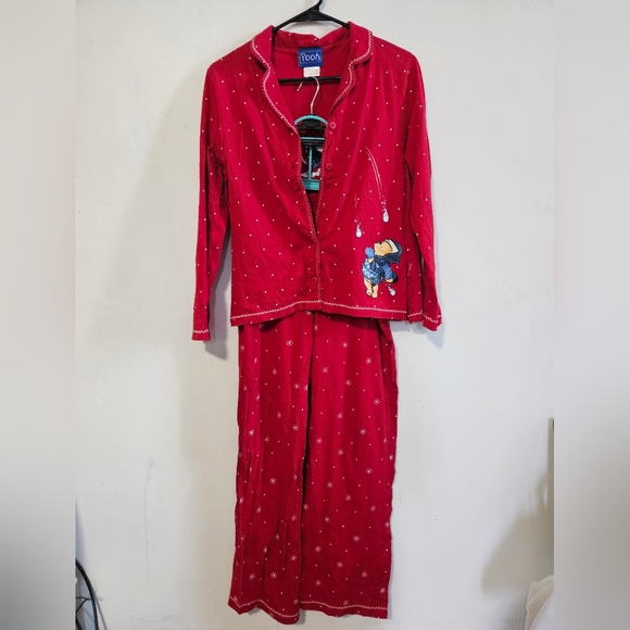 Winnie the Pooh Women's Pajama PJ Set Top & Pant RARE Medium red snow ball fight - Picture 2 of 16